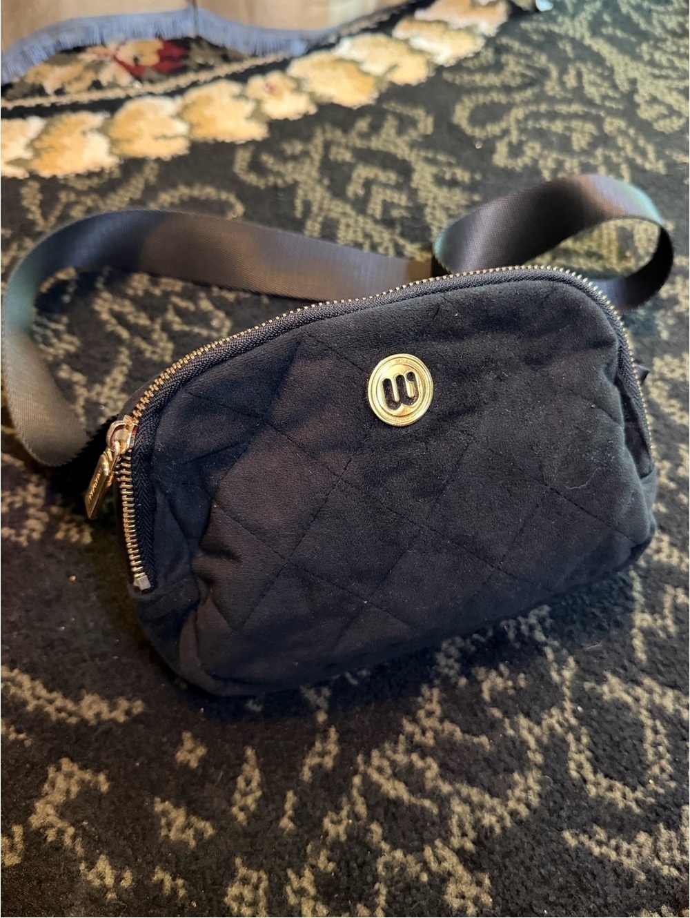 NEW wantable Quilted Black Crossbody Belt Bag
